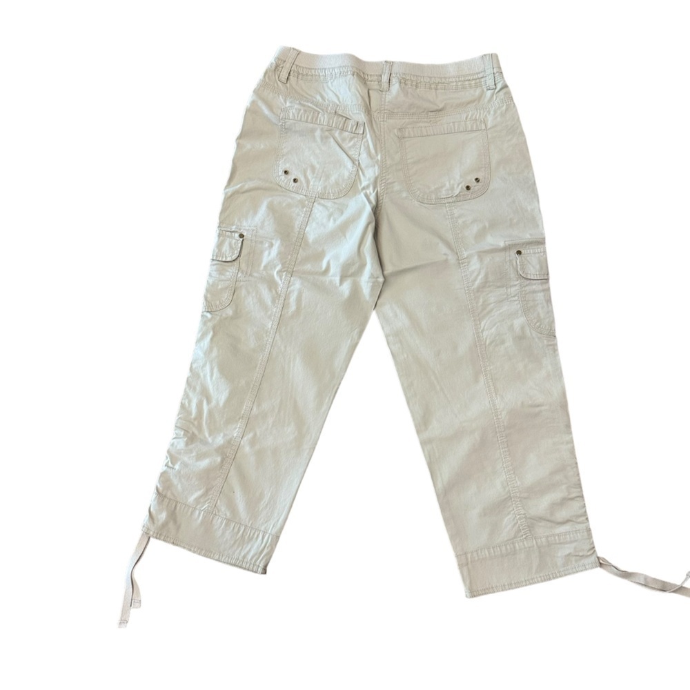 Chico's lightweight utility style mid rise pants light tan cropped capri length - Picture 6 of 15